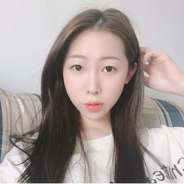 江西赣州瓜子脸的灵活小舌头